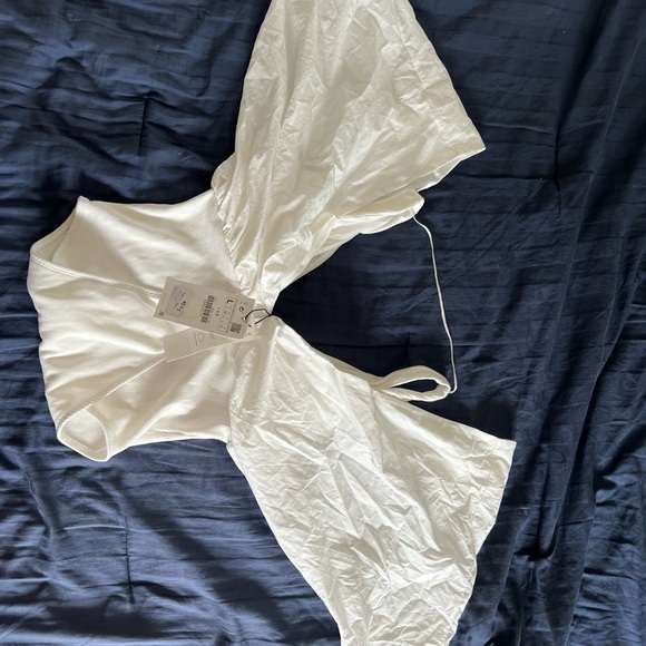 Cut out bodysuit in oyster white - Picture 2 of 2